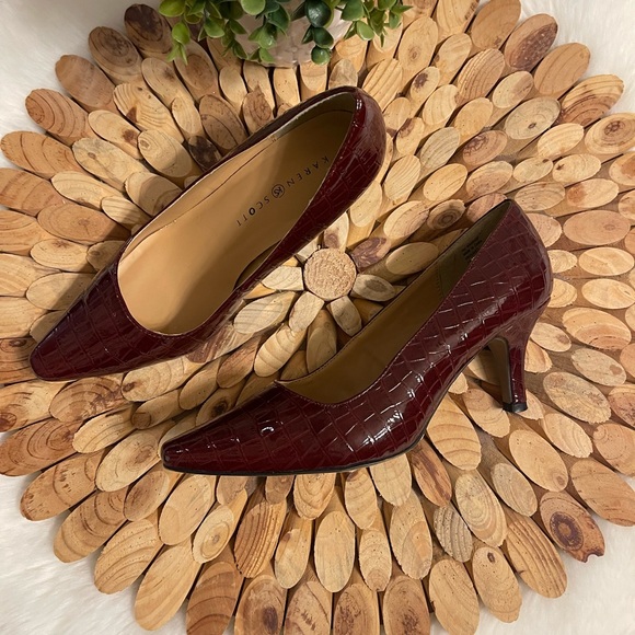 EUC Karen Scott heels 👠 👠🌸🌸👠👠 - Picture 2 of 8